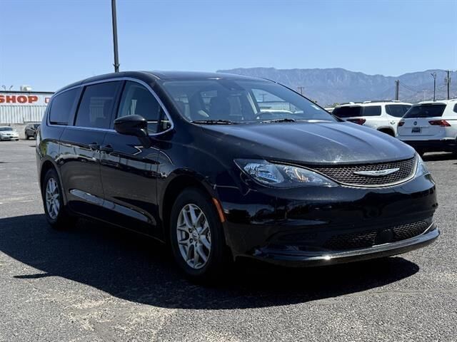 2023 CHRYSLER Voyager