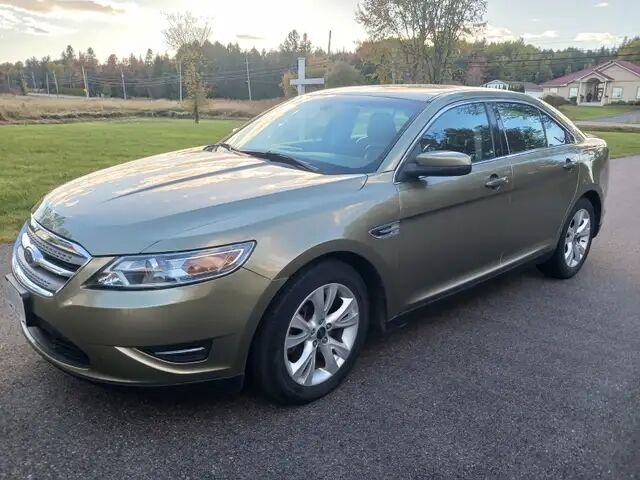 Ford Taurus