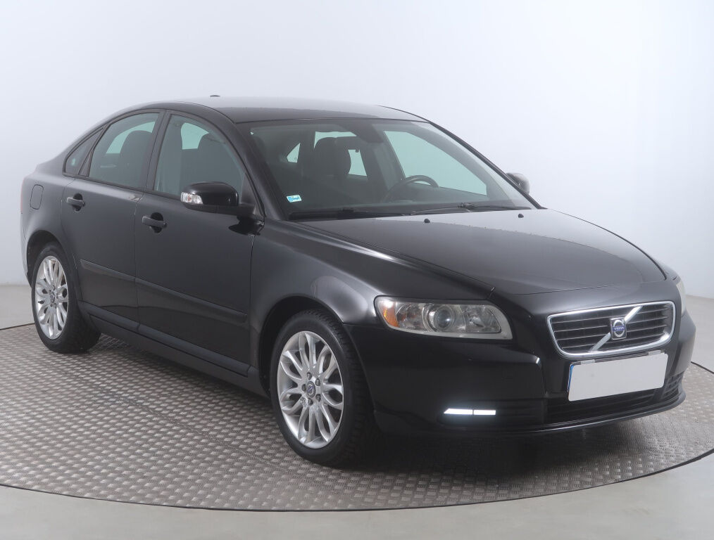 Volvo S40