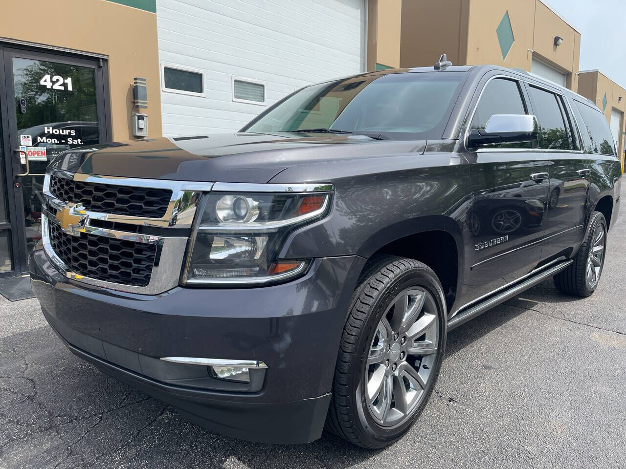 2017 CHEVROLET Suburban