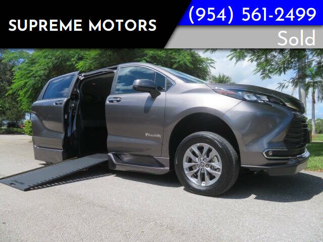 2024 TOYOTA Sienna