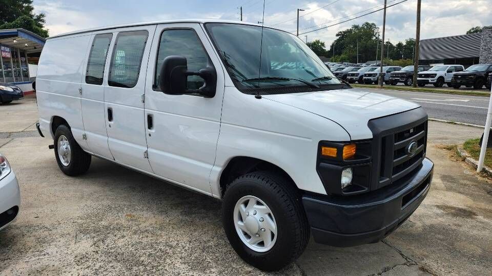 2013 FORD E-150