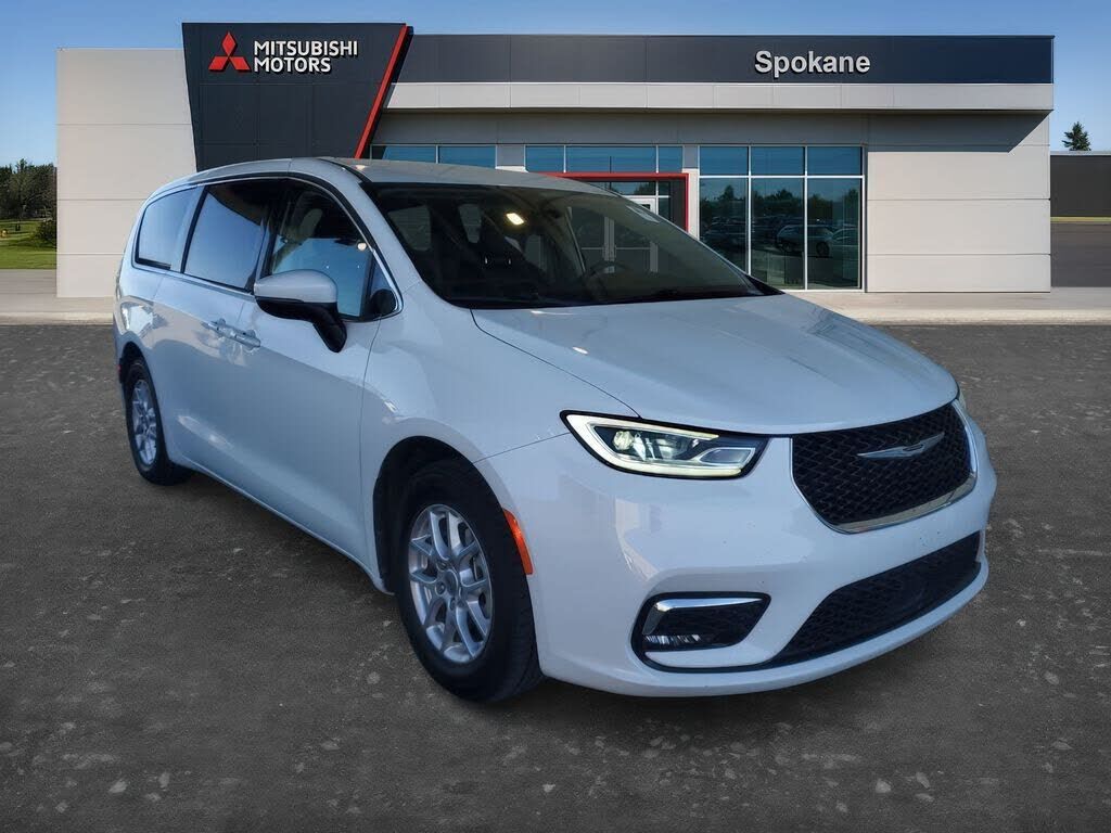 2023 CHRYSLER Pacifica