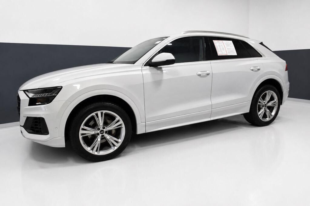 2023 Audi Q8