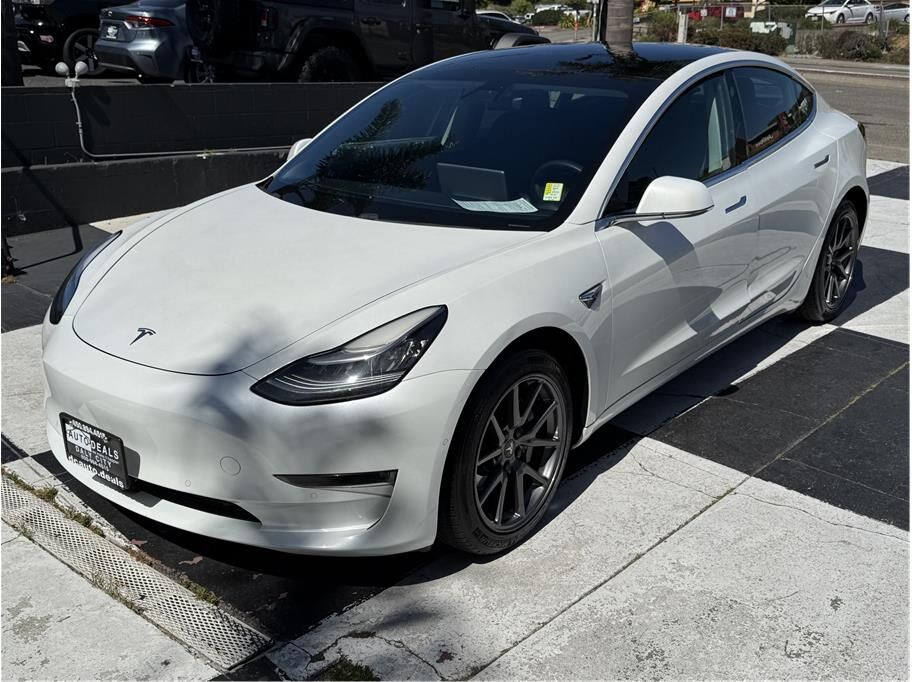 2020 TESLA Model 3