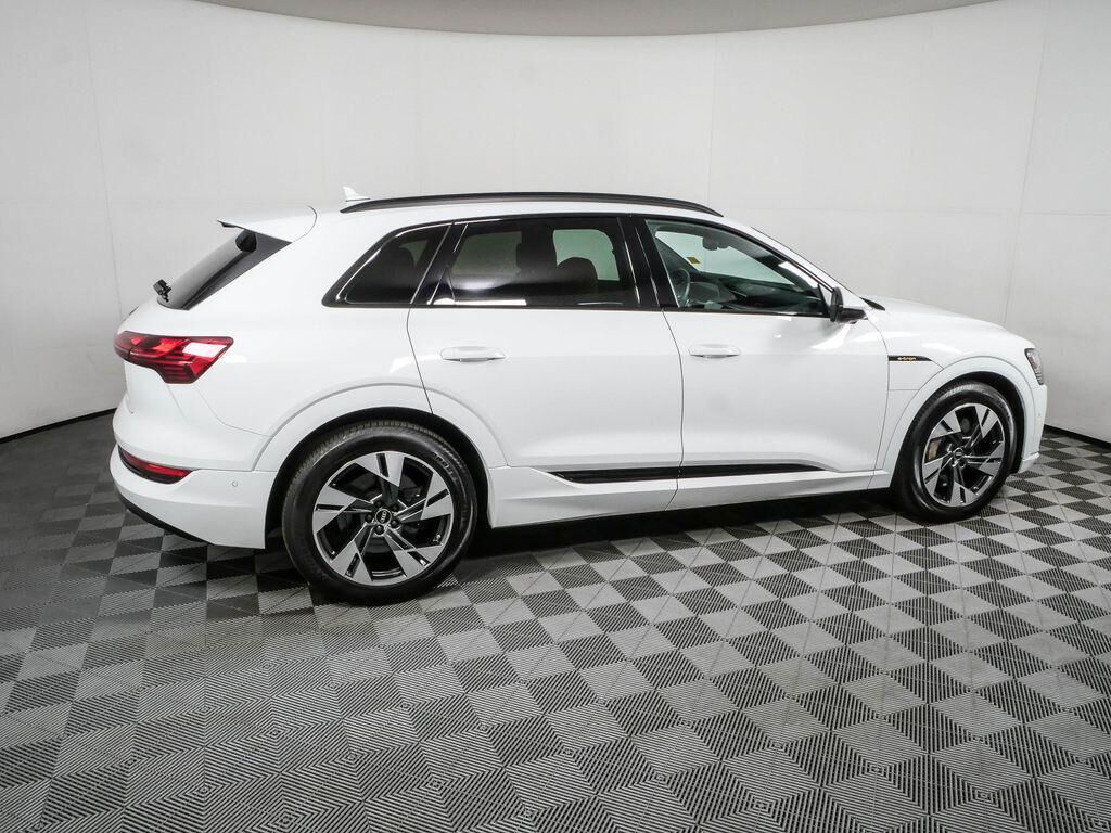 2023 Audi e-tron