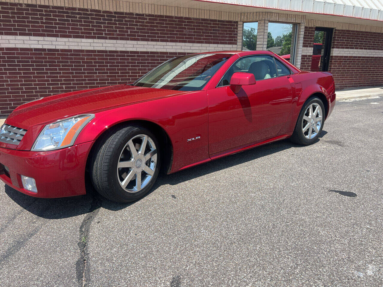 2004 CADILLAC XLR
