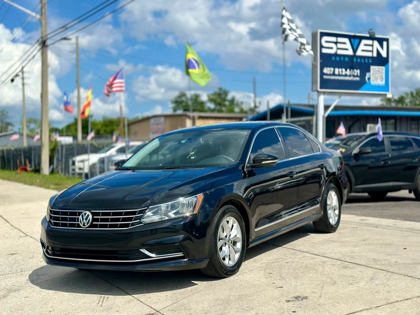2017 VOLKSWAGEN Passat