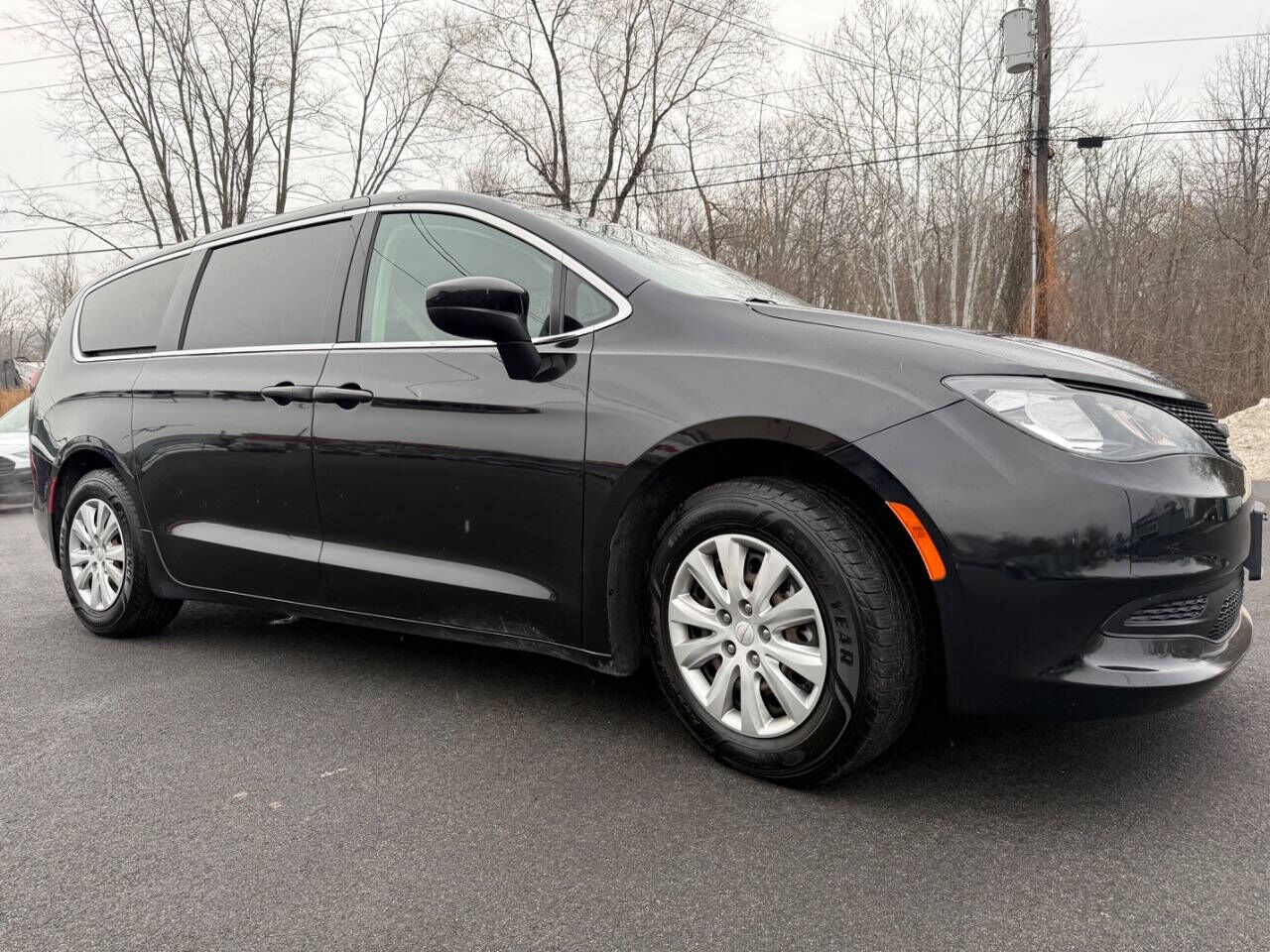2021 CHRYSLER Voyager