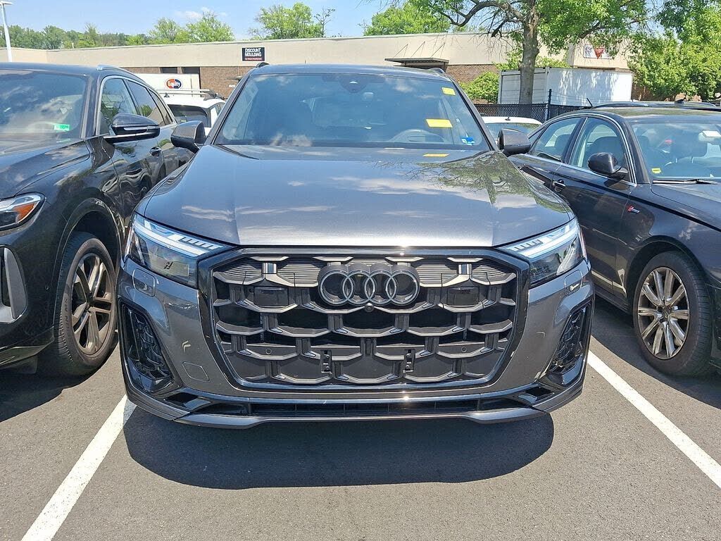 2025 Audi SQ7