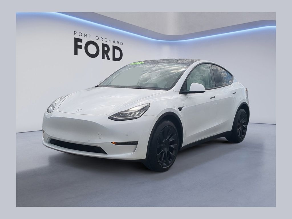 2021 TESLA Model Y