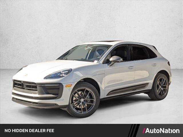 2026 PORSCHE Macan