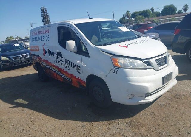2020 NISSAN NV200
