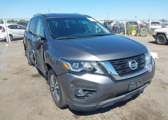 2018 NISSAN Pathfinder