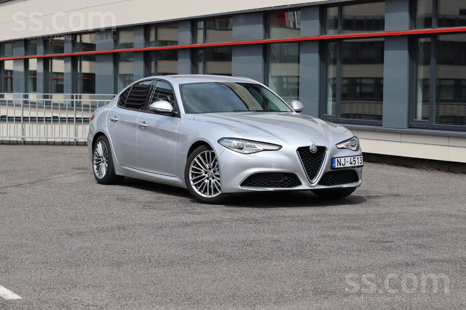Alfa Romeo Giulia (952)
