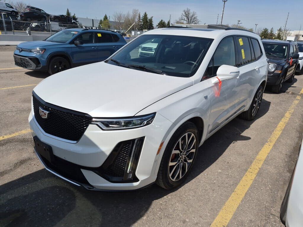 2022 CADILLAC XT6