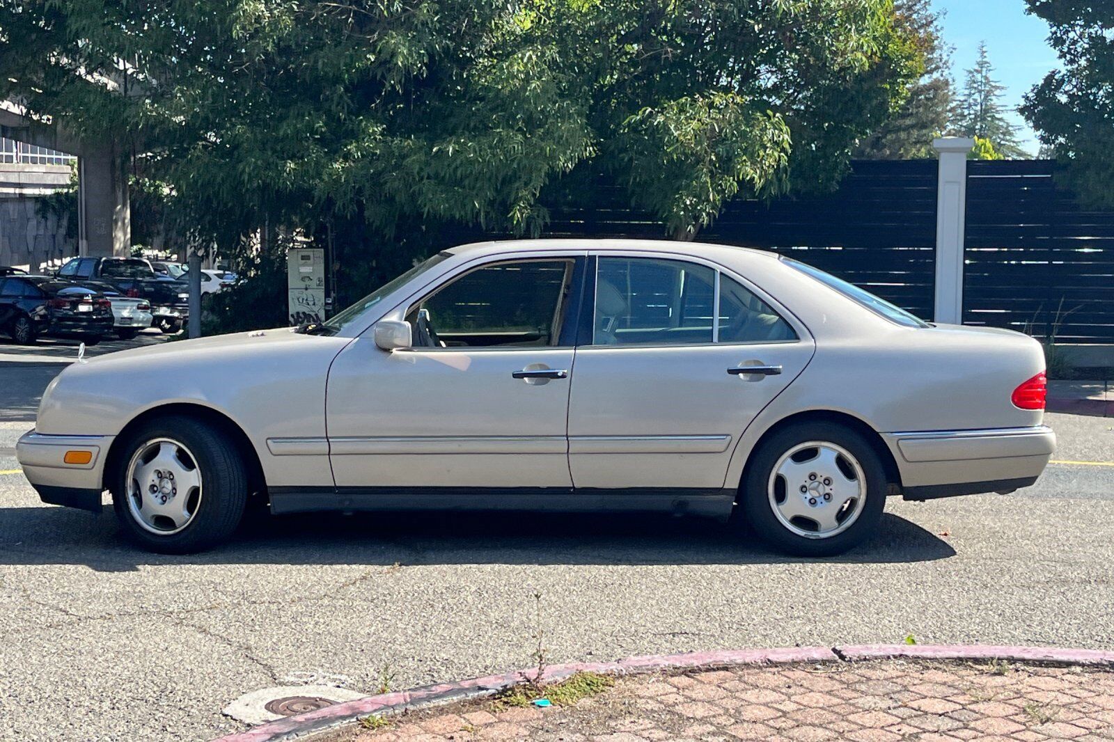 1999 Mercedes-Benz E-Class