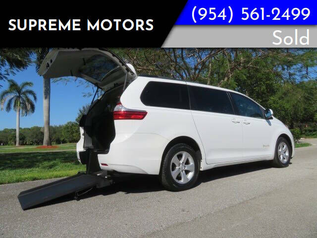 2016 TOYOTA Sienna