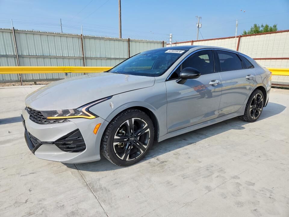 2022 KIA K5