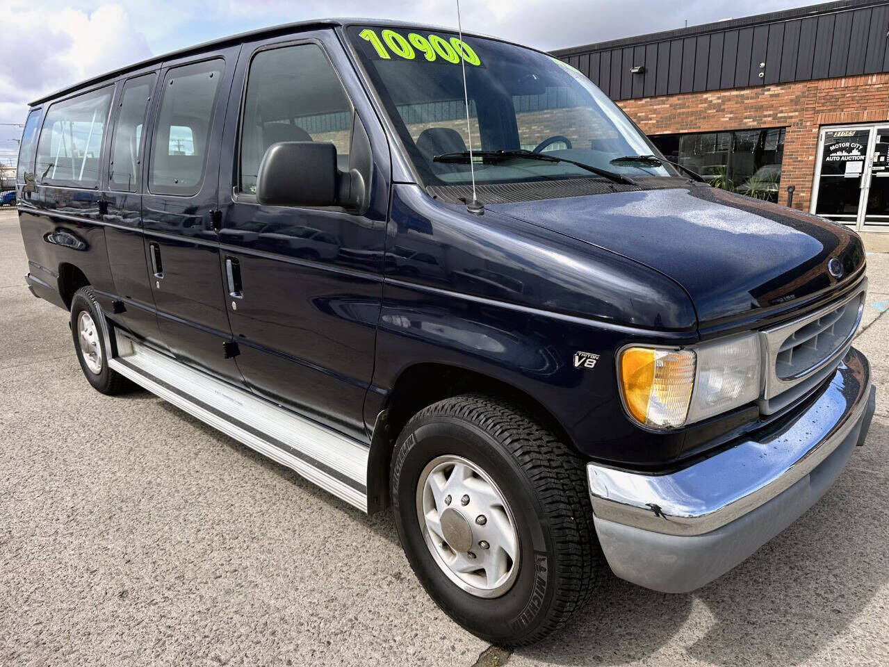 2000 FORD E-350