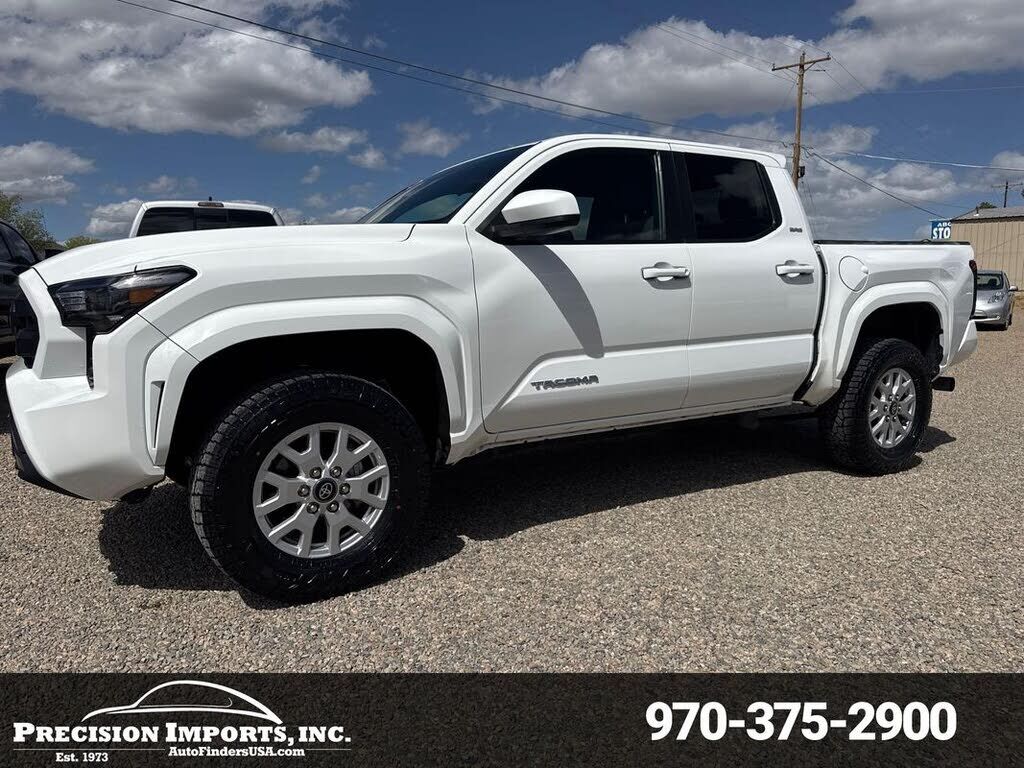 2024 TOYOTA Tacoma