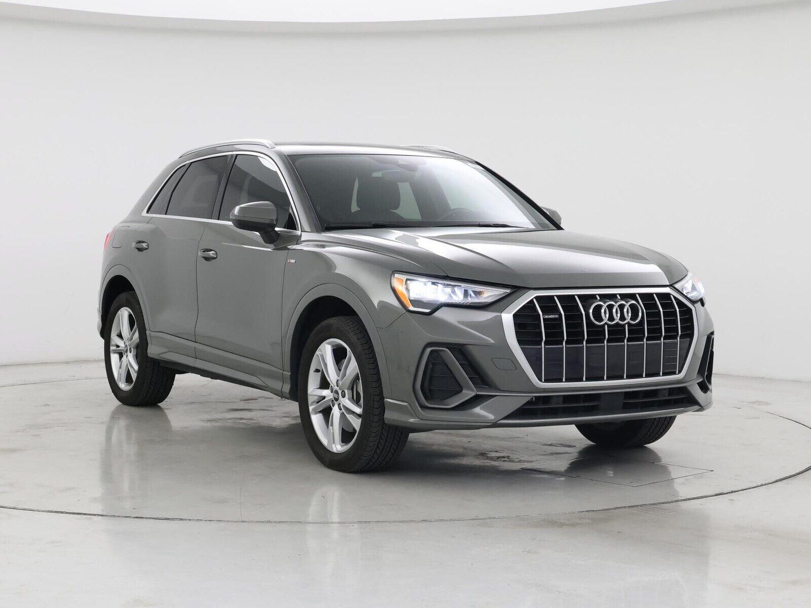 2022 Audi Q3