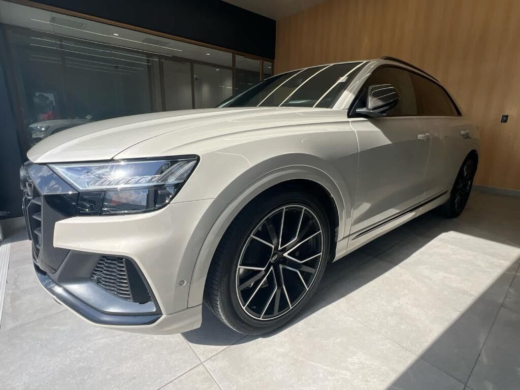 2023 Audi SQ8