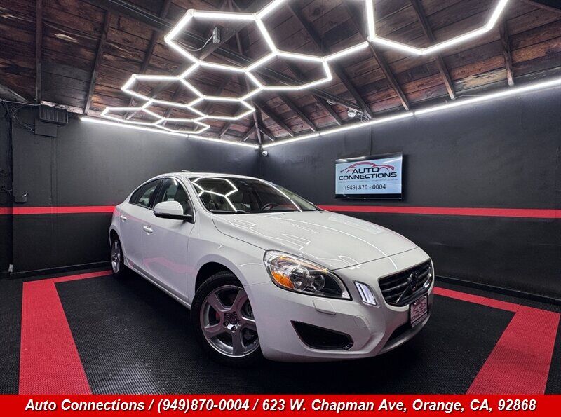 2012 VOLVO S60