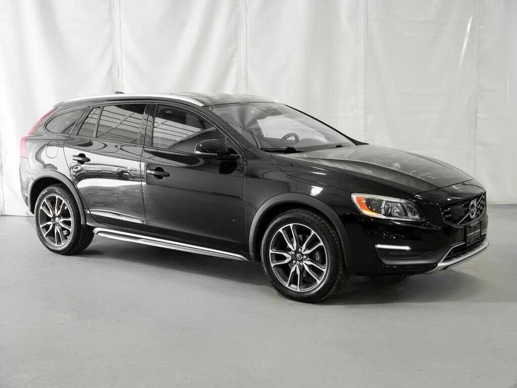 Volvo V60CC