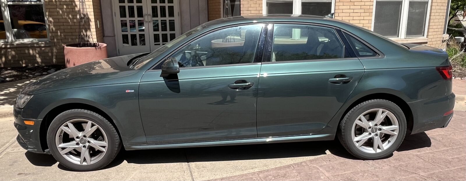 2018 AUDI A4