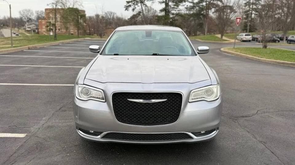 2016 CHRYSLER 300