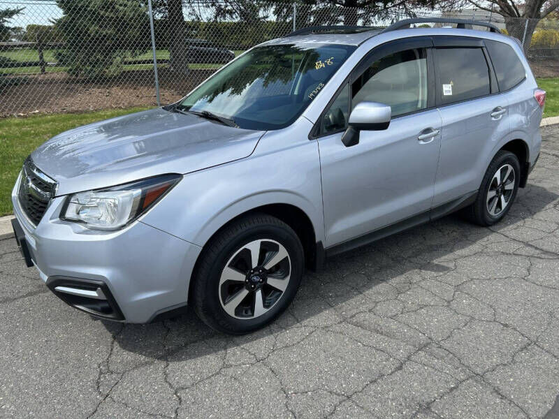 2017 SUBARU Forester