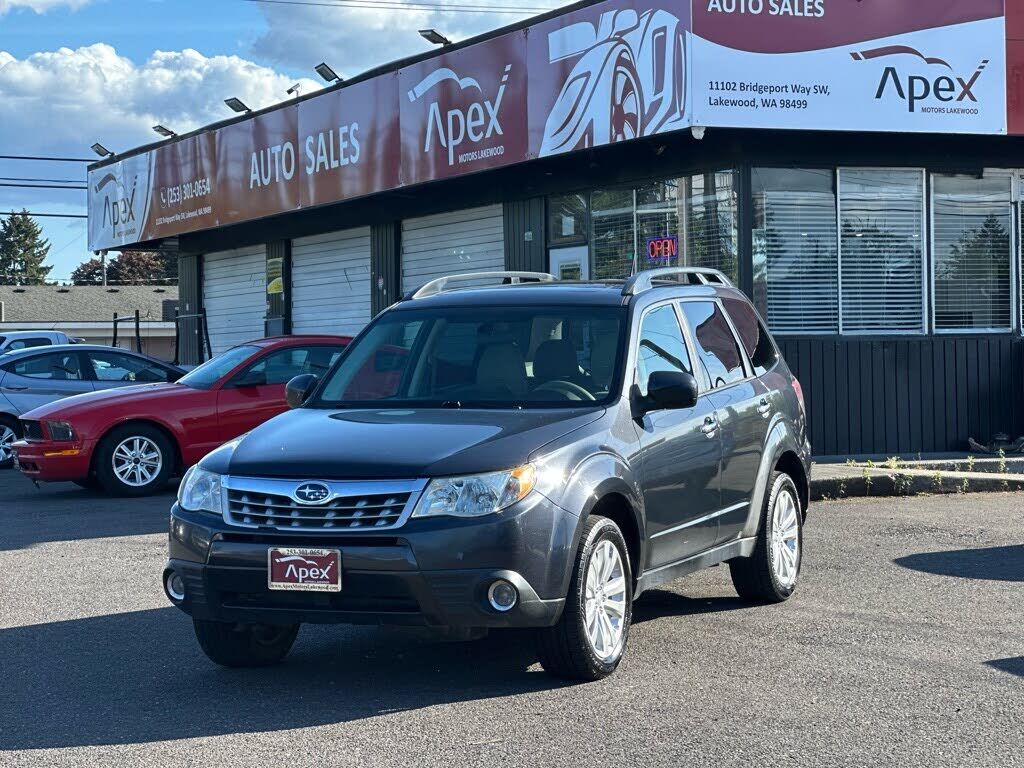 2013 SUBARU Forester