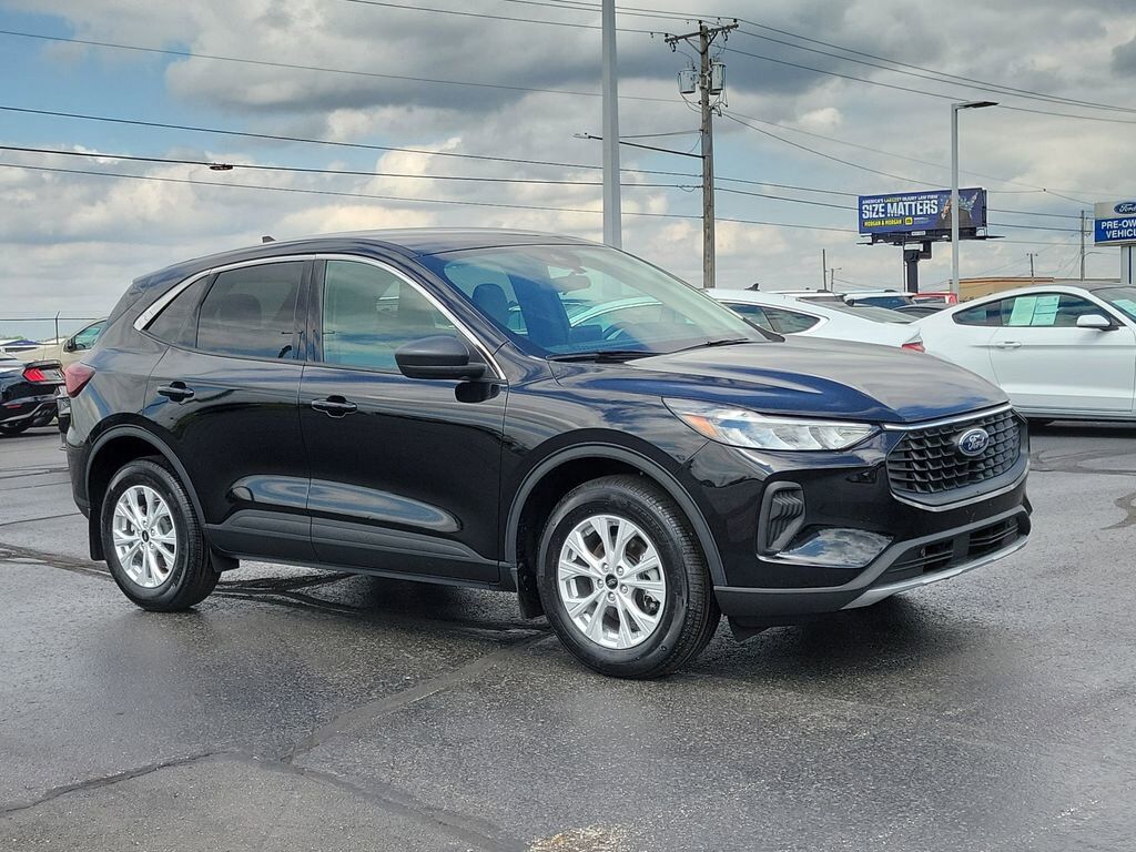 2023 FORD Escape