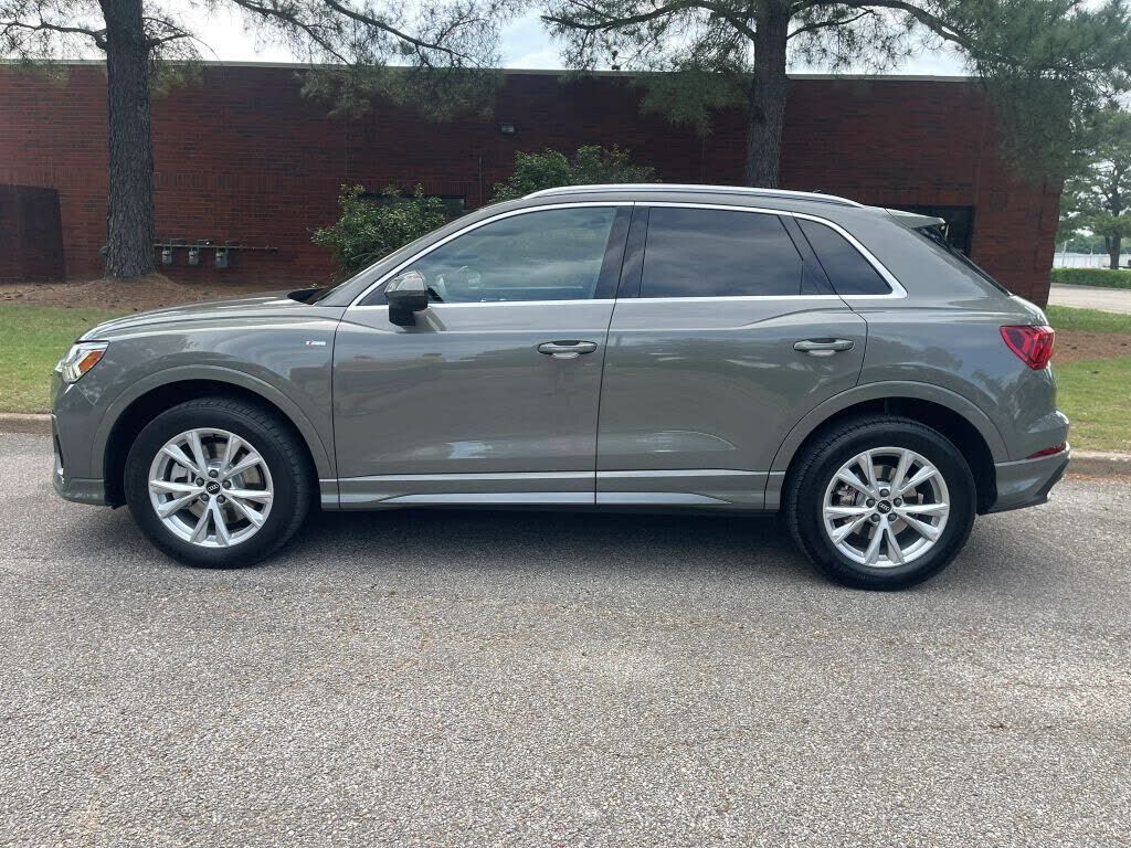 2022 Audi Q3