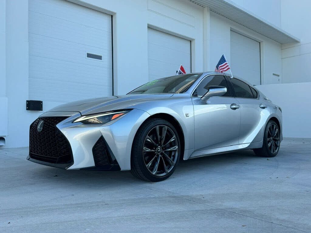 2023 LEXUS IS