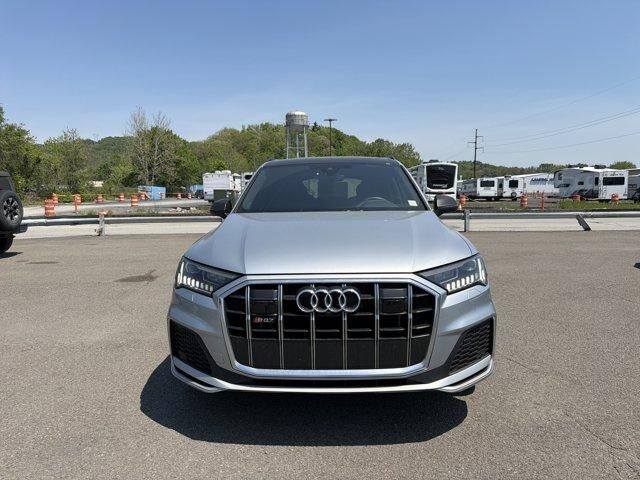 2024 Audi SQ7