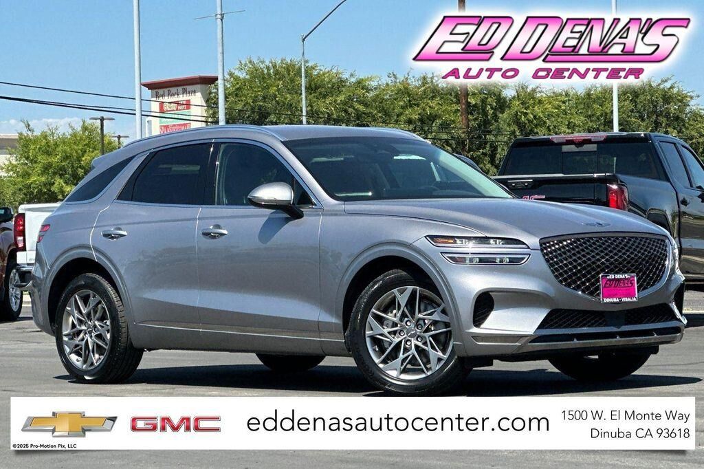 2025 GENESIS GV70