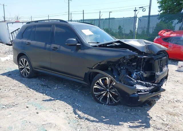 2024 BMW X7