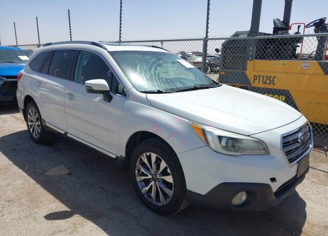 2017 SUBARU Outback