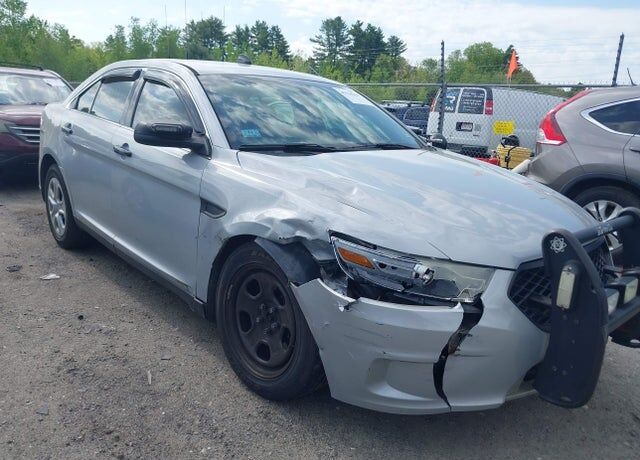 2013 FORD Taurus
