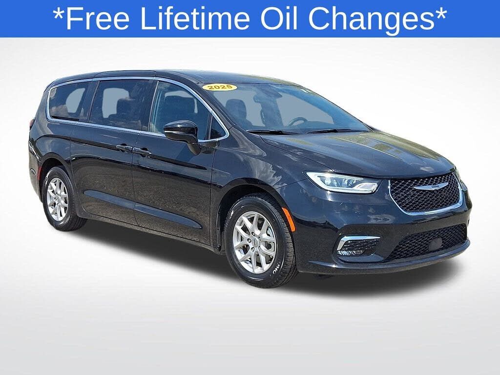 2025 CHRYSLER Pacifica