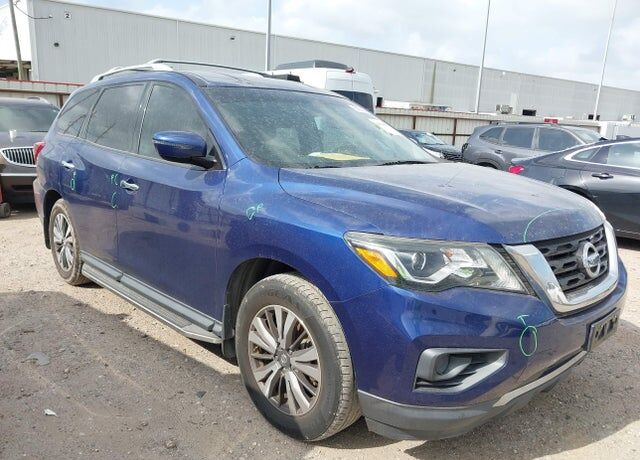 2017 NISSAN Pathfinder