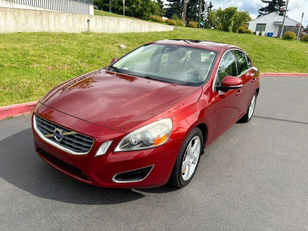 2013 VOLVO S60