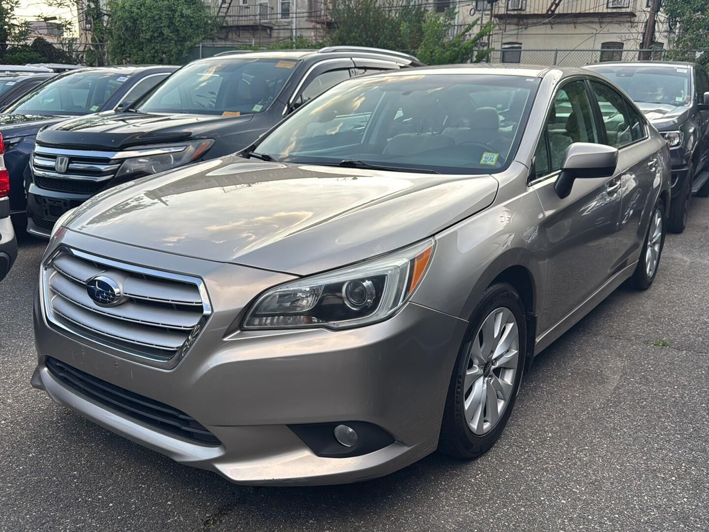 2017 SUBARU Legacy