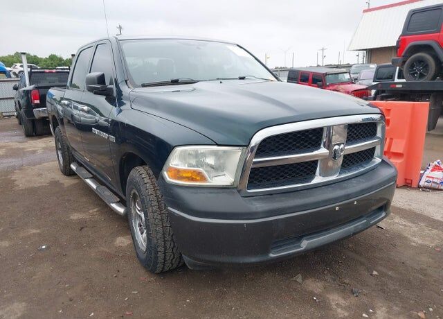 2011 DODGE Ram
