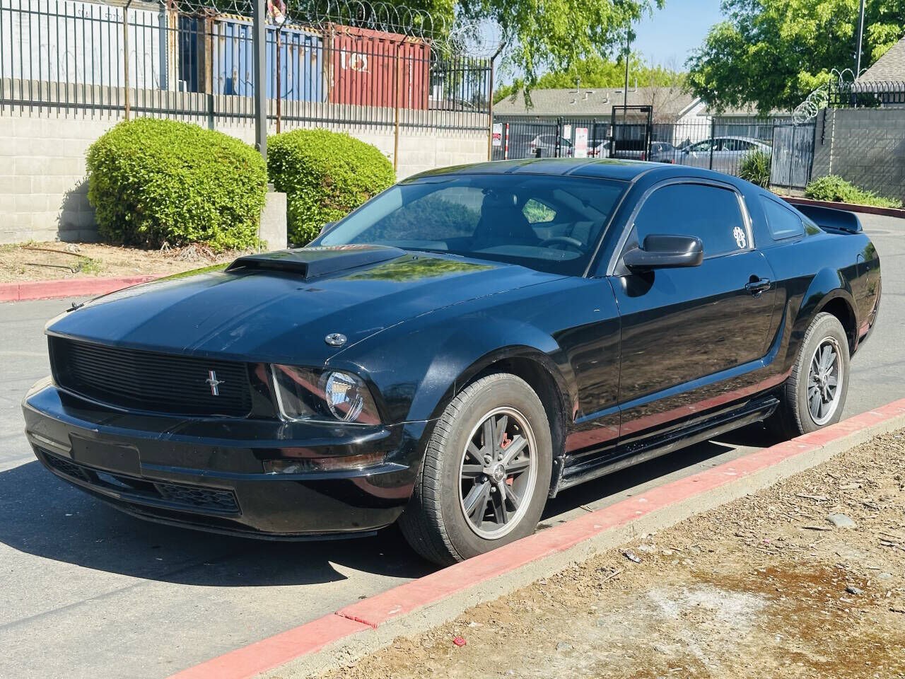 2005 FORD Mustang