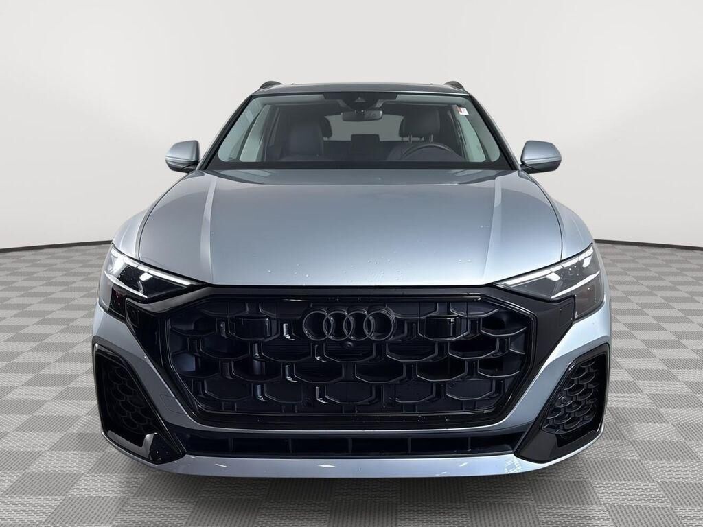 2025 Audi Q8