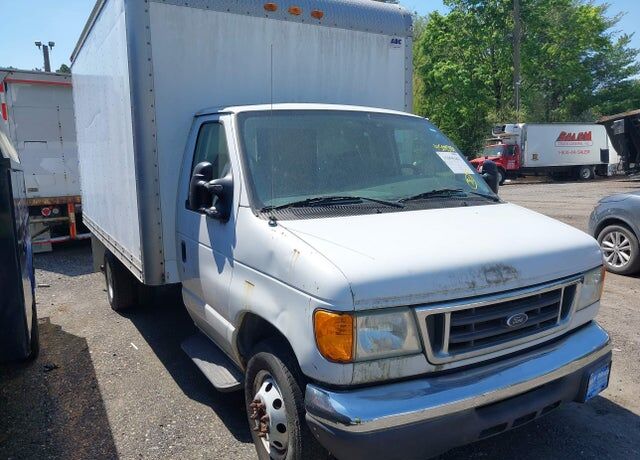 2006 FORD E-350