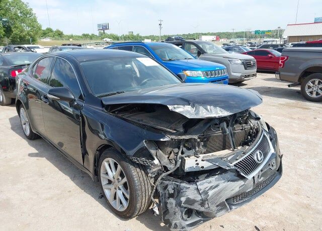 2013 LEXUS IS